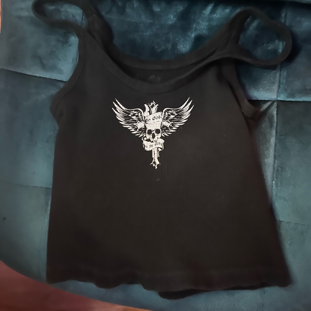 john half black skull tank